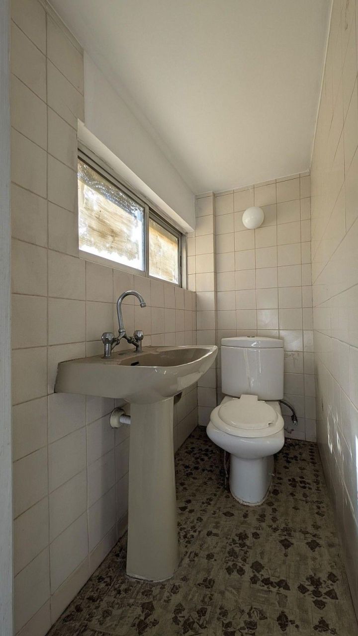 Магазин в Лимасоле, Кипр, 118 м² - фото 11