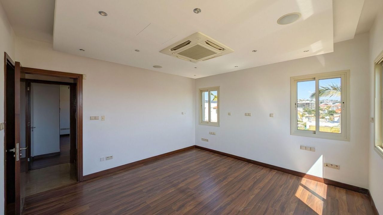 Вилла в Лимасоле, Кипр, 292 м² - фото 12