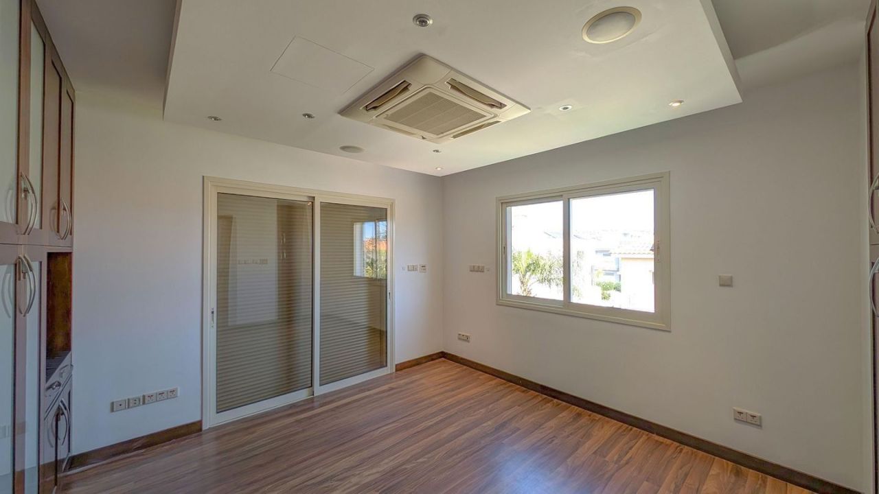 Вилла в Лимасоле, Кипр, 292 м² - фото 15