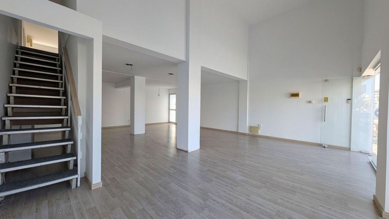 Магазин в Лимасоле, Кипр, 118 м² - фото 17