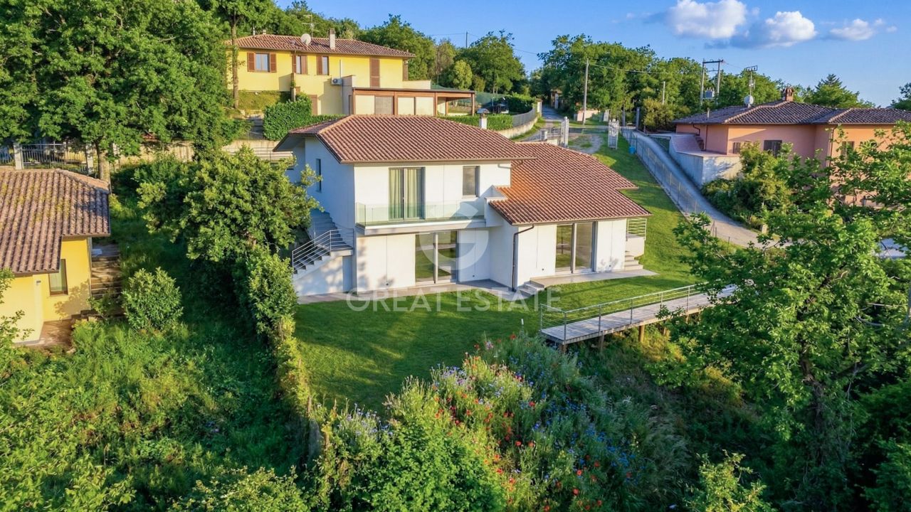 Вилла в Маджоне, Италия, 191.1 м² - фото 1