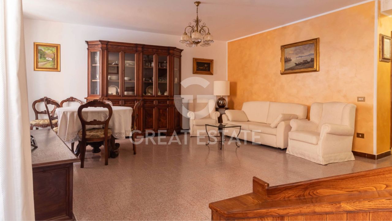 Апартаменты в Орвието, Италия, 170.2 м² - фото 1