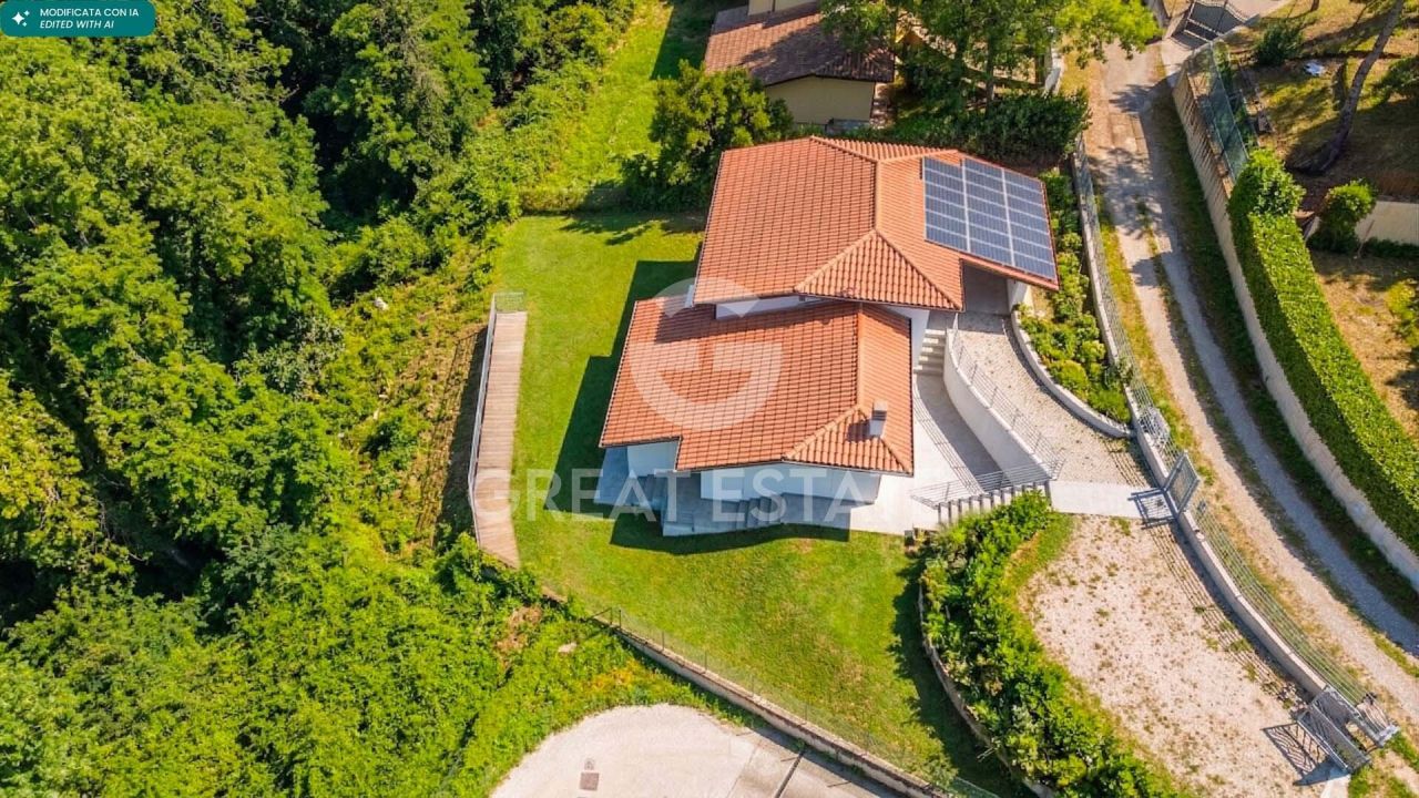 Вилла в Маджоне, Италия, 191.1 м² - фото 3