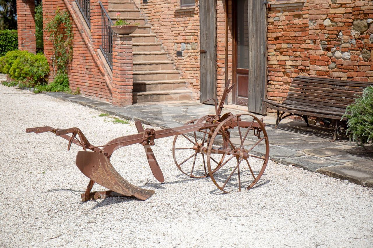 Дом в Деруте, Италия, 1 617.6 м² - фото 17