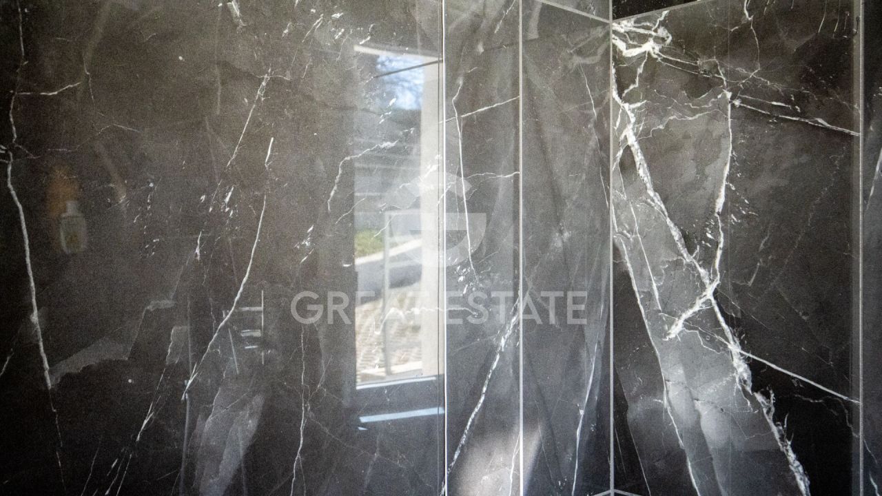 Вилла в Маджоне, Италия, 191.1 м² - фото 18