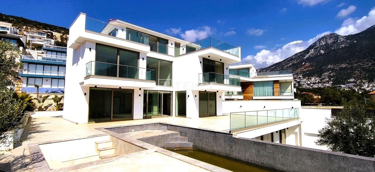 Вилла в Калкане, Турция, 600 м² - фото 1