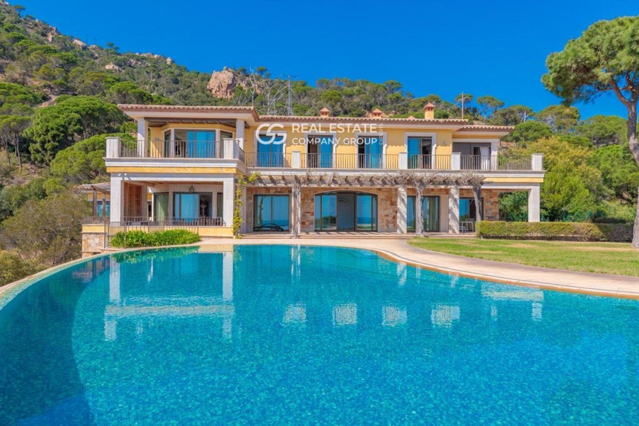 Дом Girona, Sant Feliu de Guíxols, Испания, 2.81 м² - фото 1