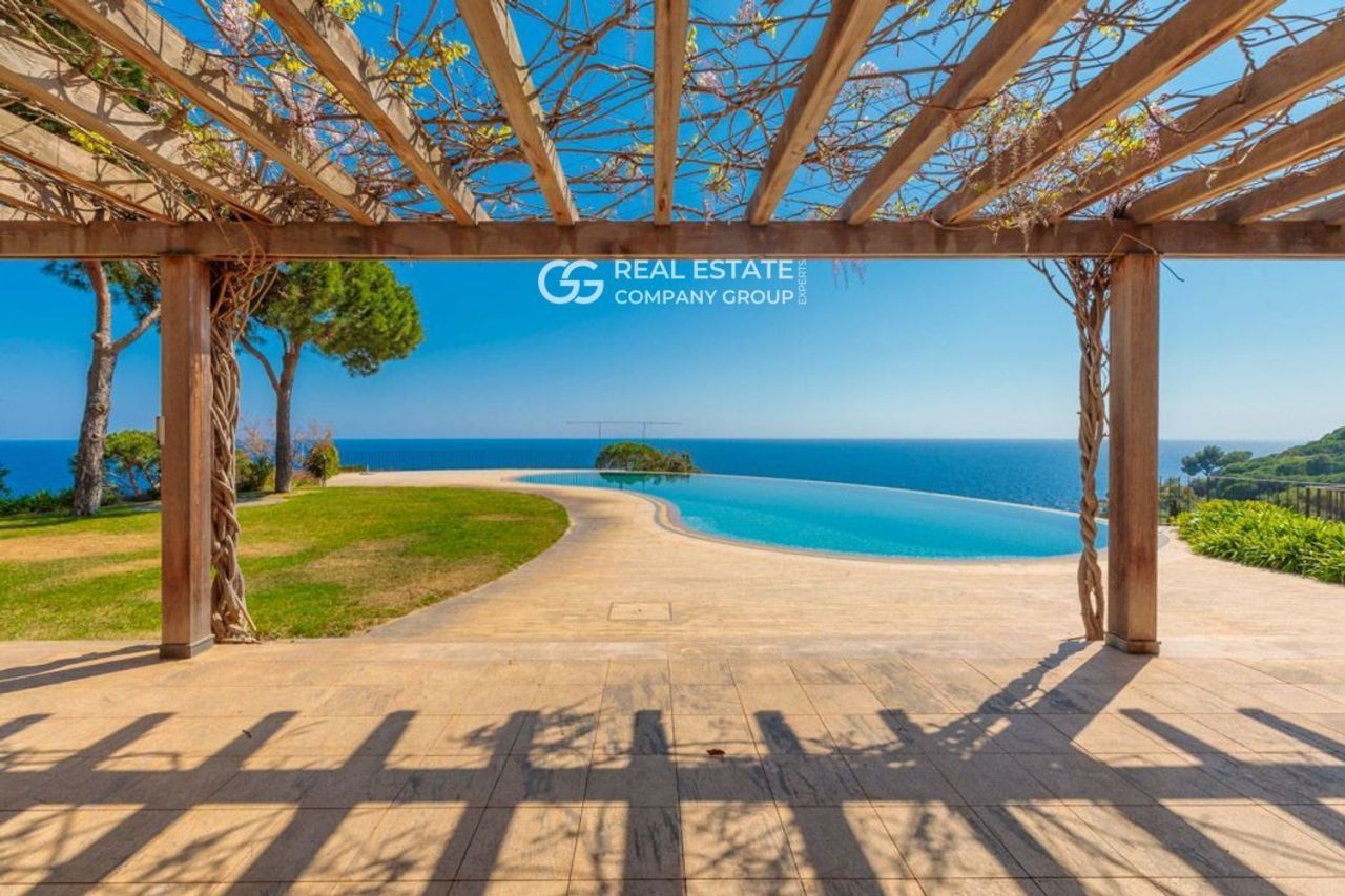 Дом Girona, Sant Feliu de Guíxols, Испания, 2.81 м² - фото 2