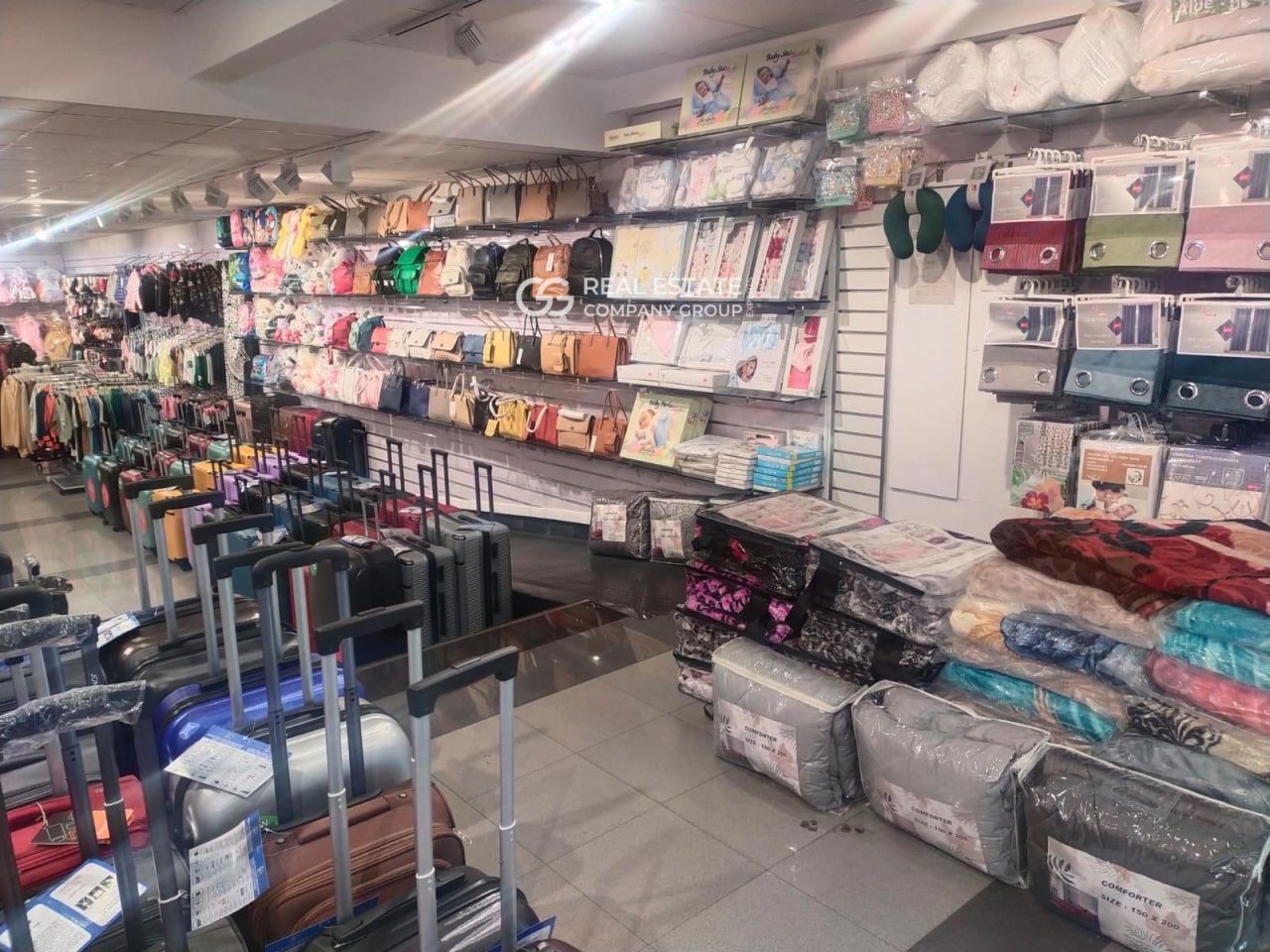 Магазин в Барселоне, Испания, 226 м² - фото 2