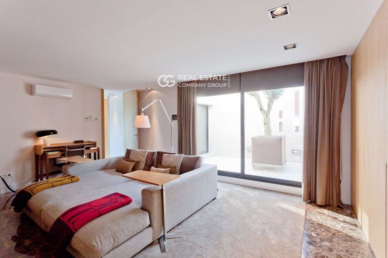 Шале в Сан-Андрес-де-Льеванерас, Испания, 384 м² - фото 15