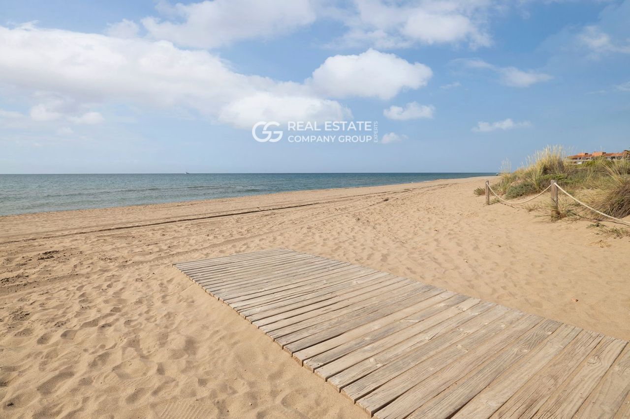 Квартира в Барселоне, Испания, 122 м² - фото 17