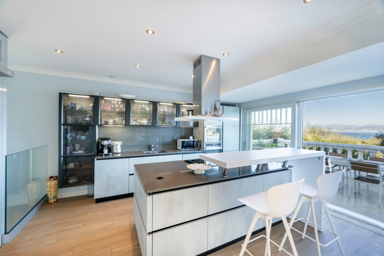 Вилла в Антибе, Франция, 240 м² - фото 18