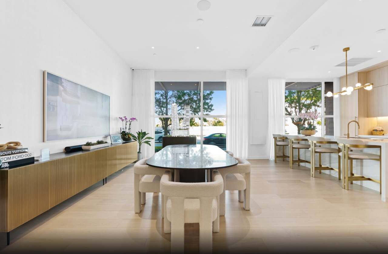 Коммерческая недвижимость в Майами, США, 280 м² - фото 6