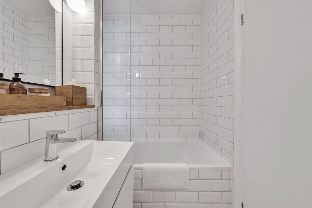 Квартира в Лондоне, Великобритания, 34 м² - фото 1