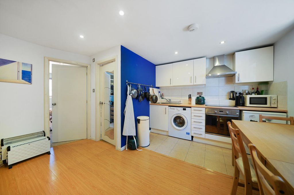 Квартира в Лондоне, Великобритания, 32 м² - фото 1