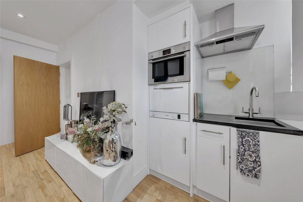 Квартира в Лондоне, Великобритания, 34 м² - фото 2