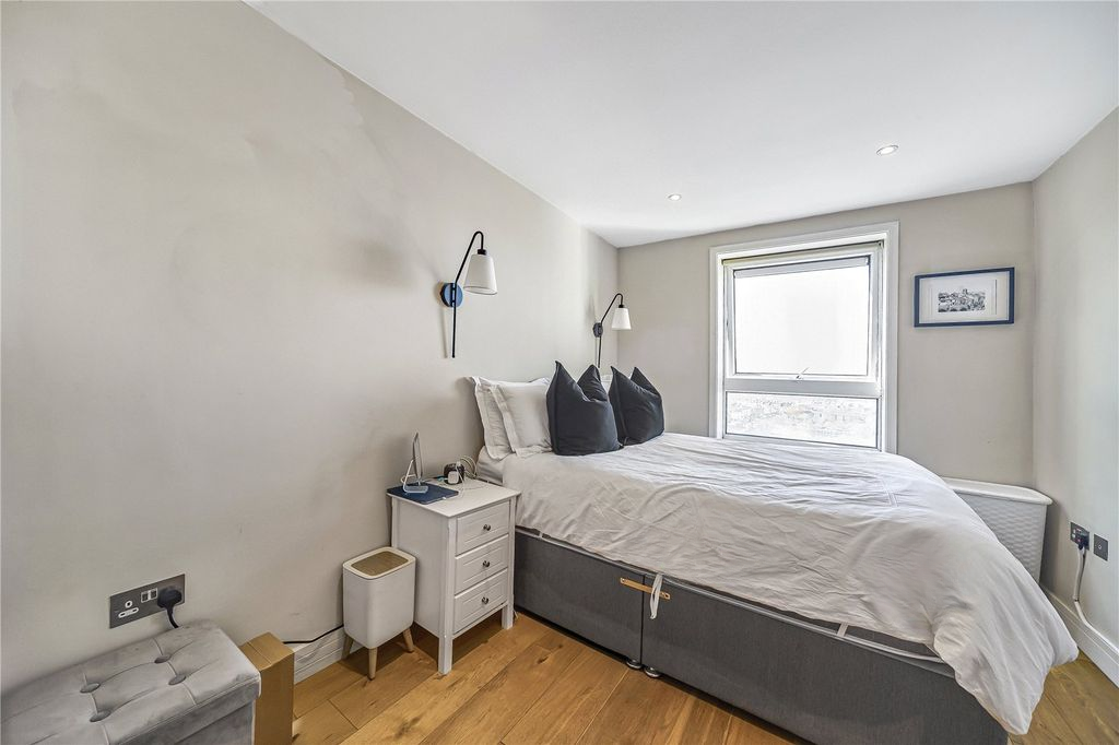 Квартира в Лондоне, Великобритания, 56 м² - фото 2