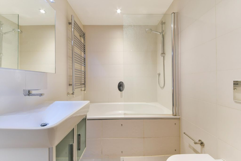 Квартира в Лондоне, Великобритания, 67 м² - фото 2