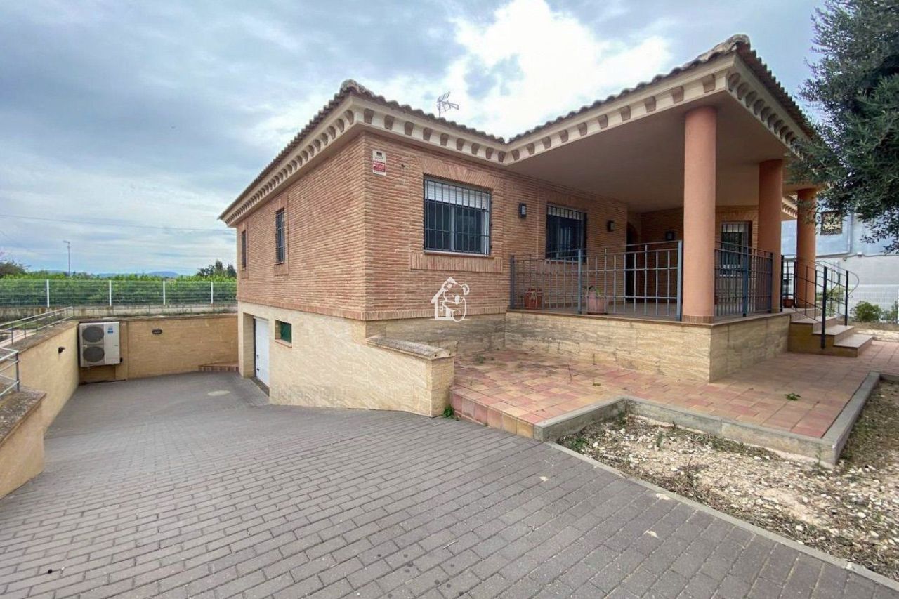 Дом в Ориуэле, Испания, 200 м² - фото 1