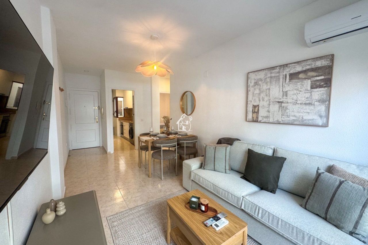 Апартаменты в Торревьехе, Испания, 70 м² - фото 1