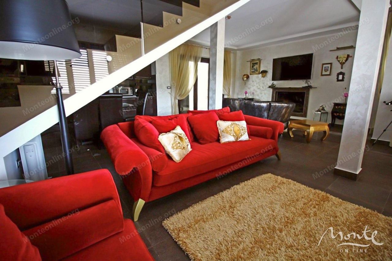 Вилла в Херцег-Нови, Черногория, 188 м² - фото 2