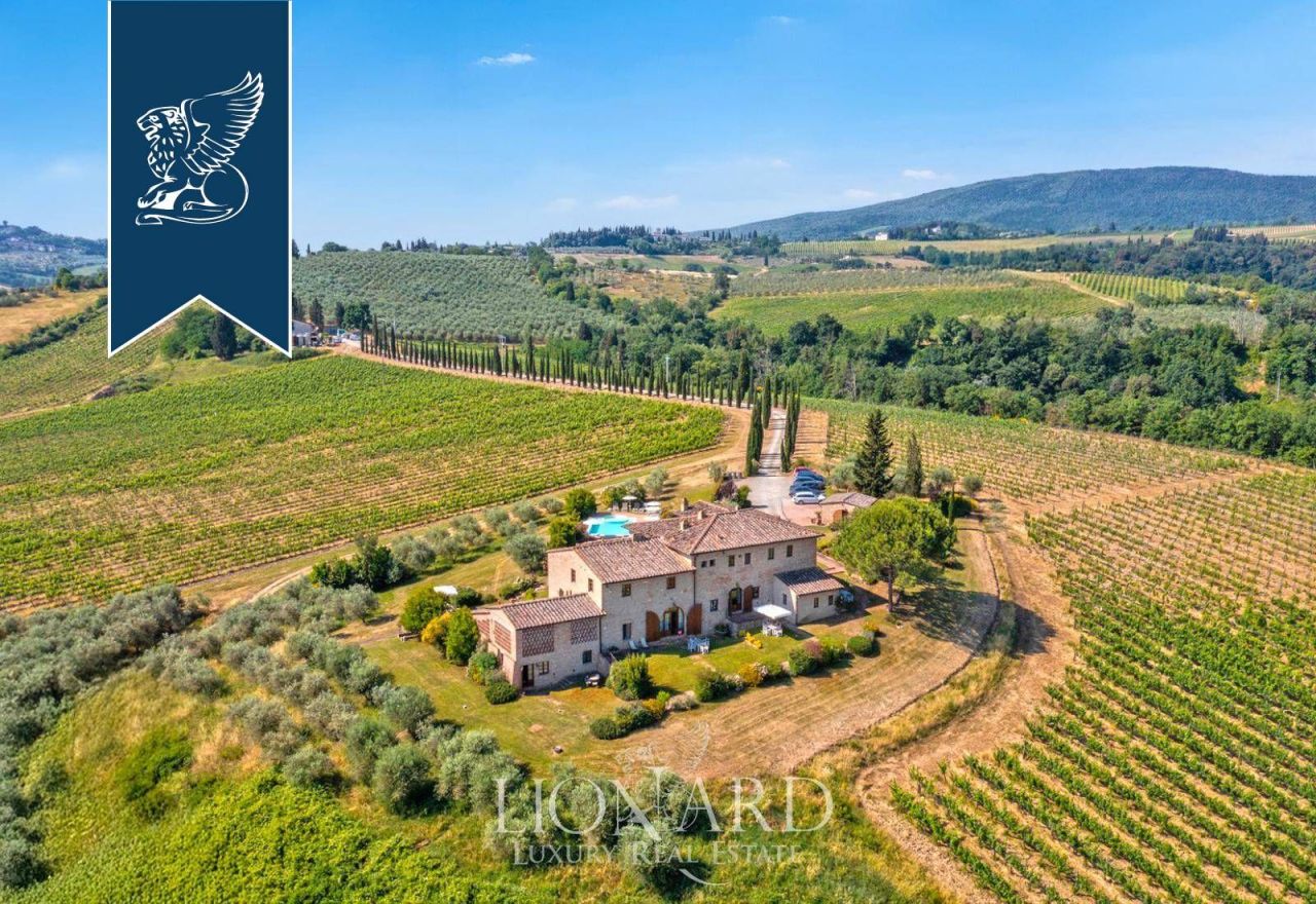 Ферма в Сан-Джиминьяно, Италия, 1 323 м² - фото 2