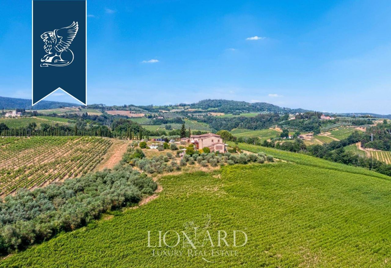Ферма в Сан-Джиминьяно, Италия, 1 323 м² - фото 3