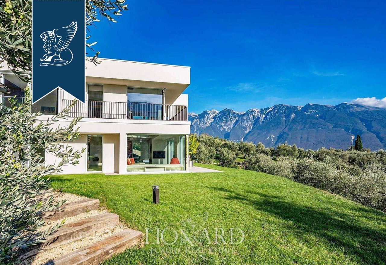 Вилла в Брешии, Италия, 400 м² - фото 3