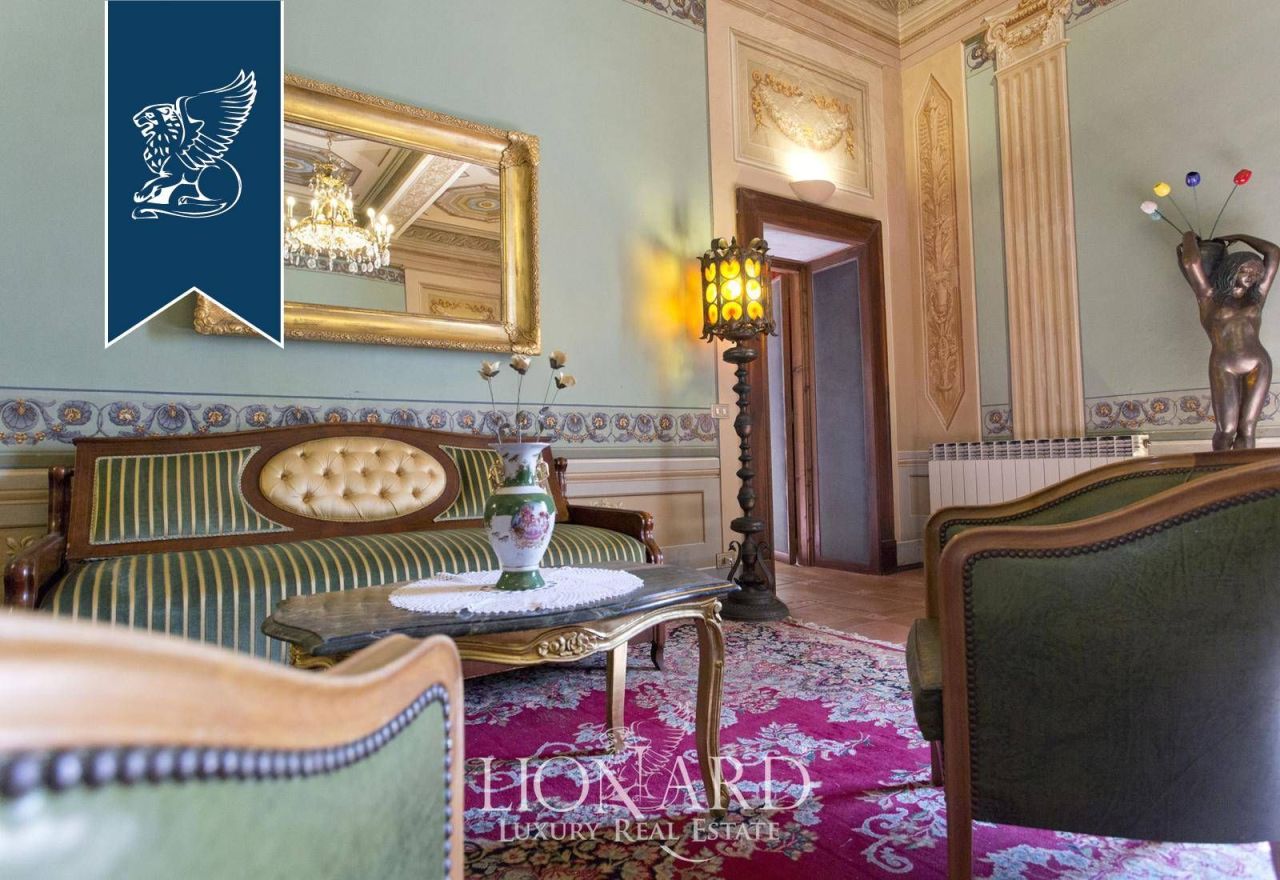 Отель, гостиница в Пьегаро, Италия, 3 650 м² - фото 6