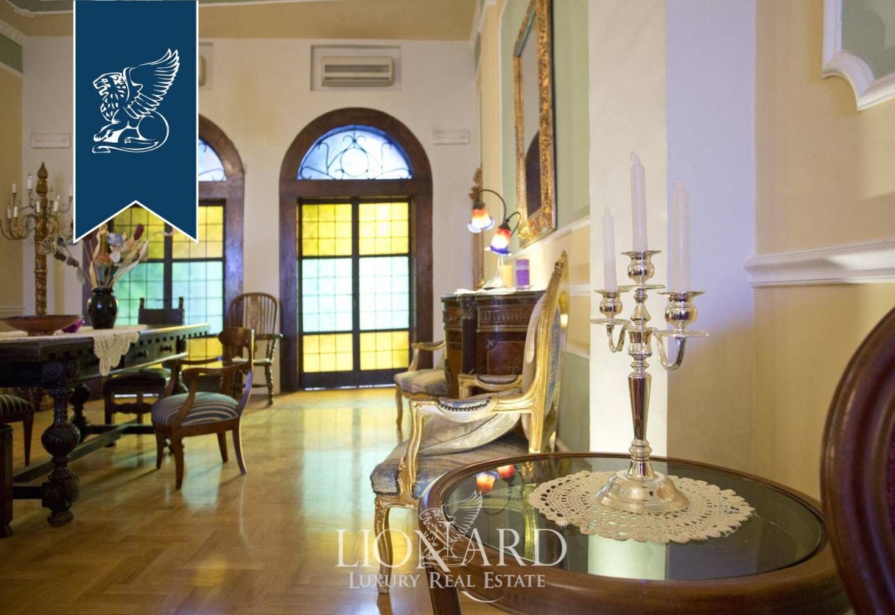 Отель, гостиница в Пьегаро, Италия, 3 650 м² - фото 12