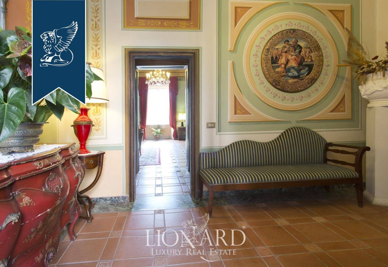 Отель, гостиница в Пьегаро, Италия, 3 650 м² - фото 14