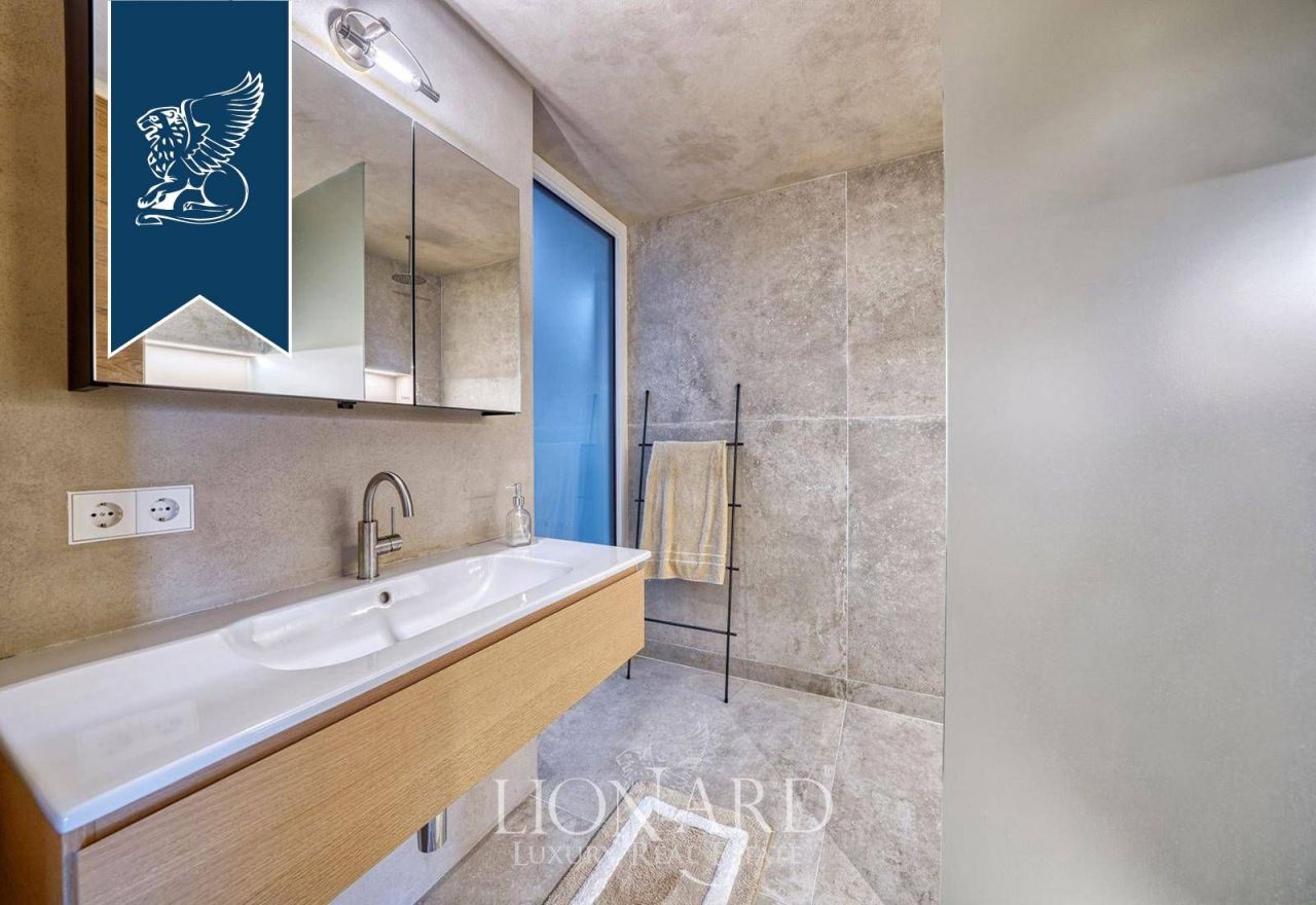 Вилла в Брешии, Италия, 400 м² - фото 16