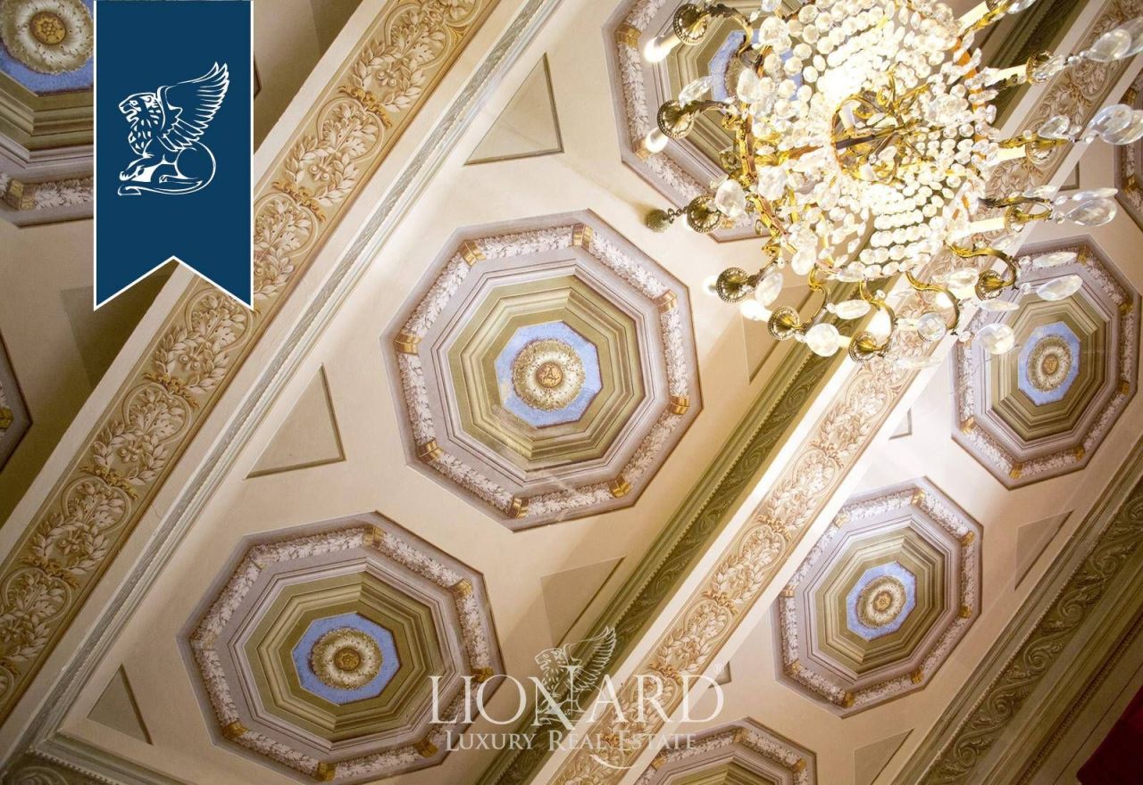 Отель, гостиница в Пьегаро, Италия, 3 650 м² - фото 17