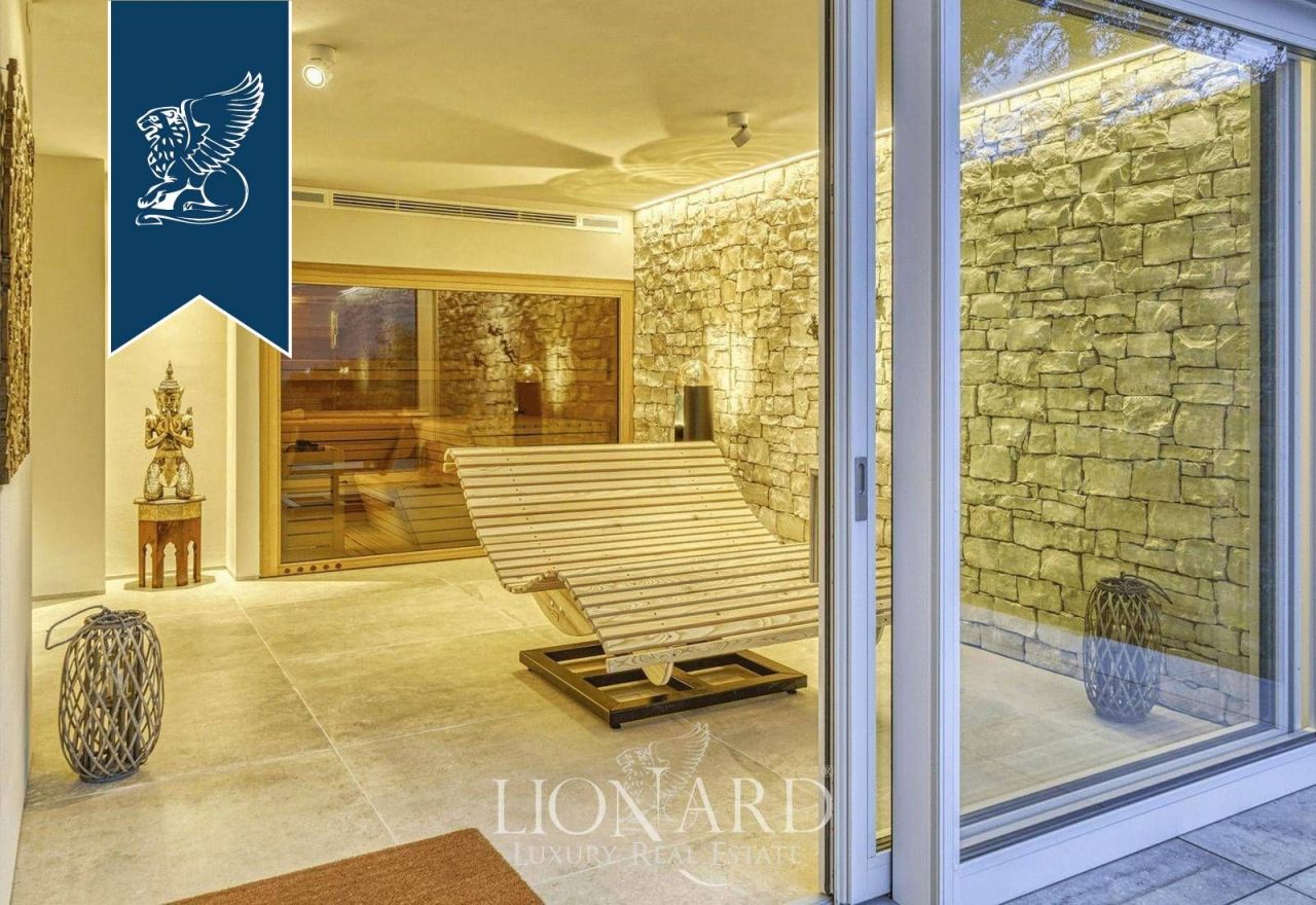 Вилла в Брешии, Италия, 400 м² - фото 17