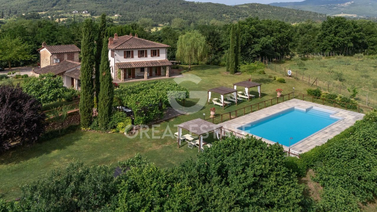 Дом Laterina Pergine Valdarno, Италия, 435 м² - фото 2