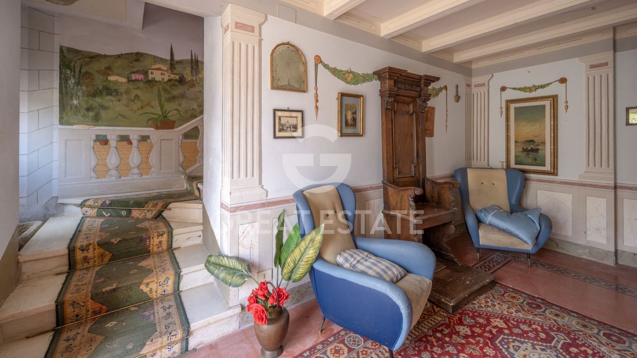 Дом в Ареццо, Италия, 380 м² - фото 9