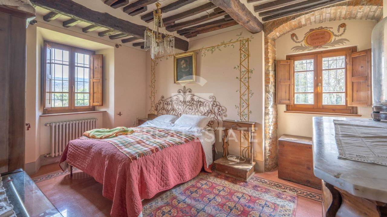 Дом в Ареццо, Италия, 380 м² - фото 10