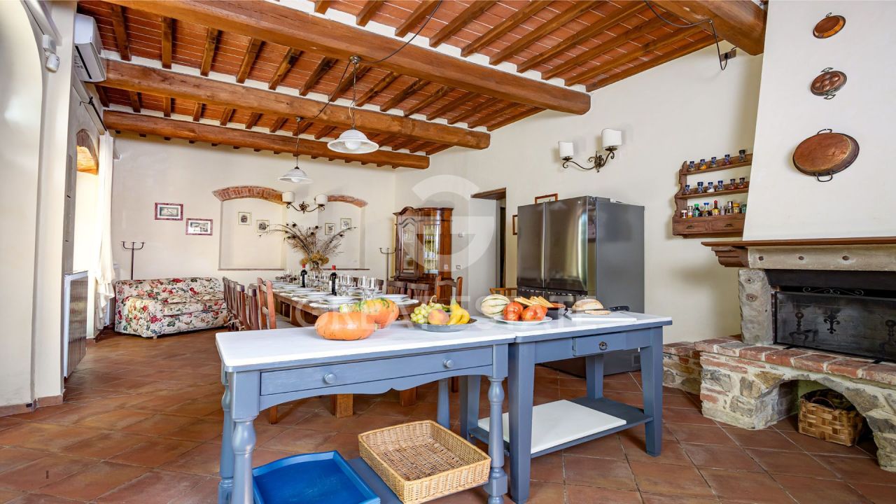 Дом Laterina Pergine Valdarno, Италия, 435 м² - фото 12