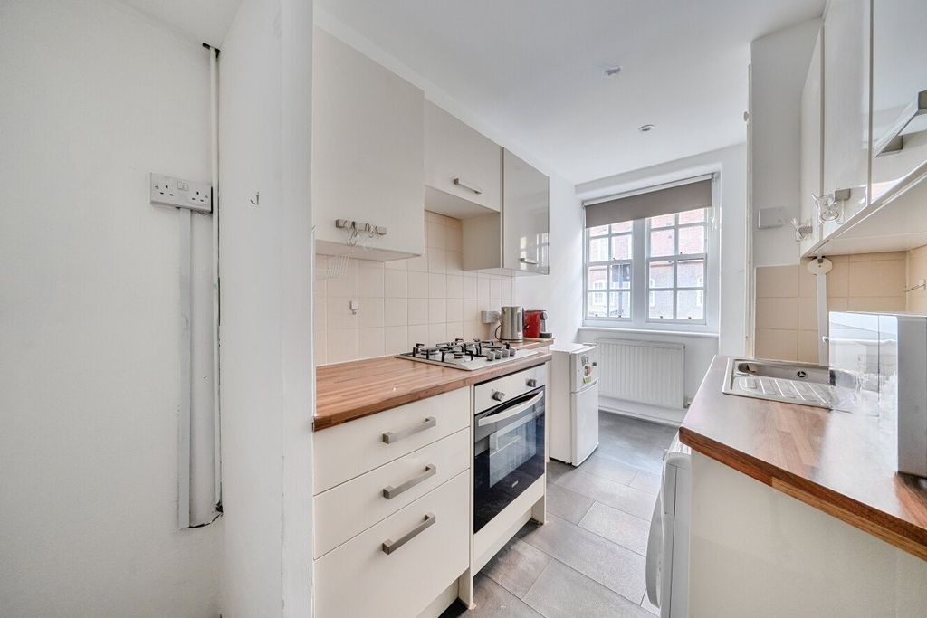 Квартира в Лондоне, Великобритания, 31 м² - фото 12