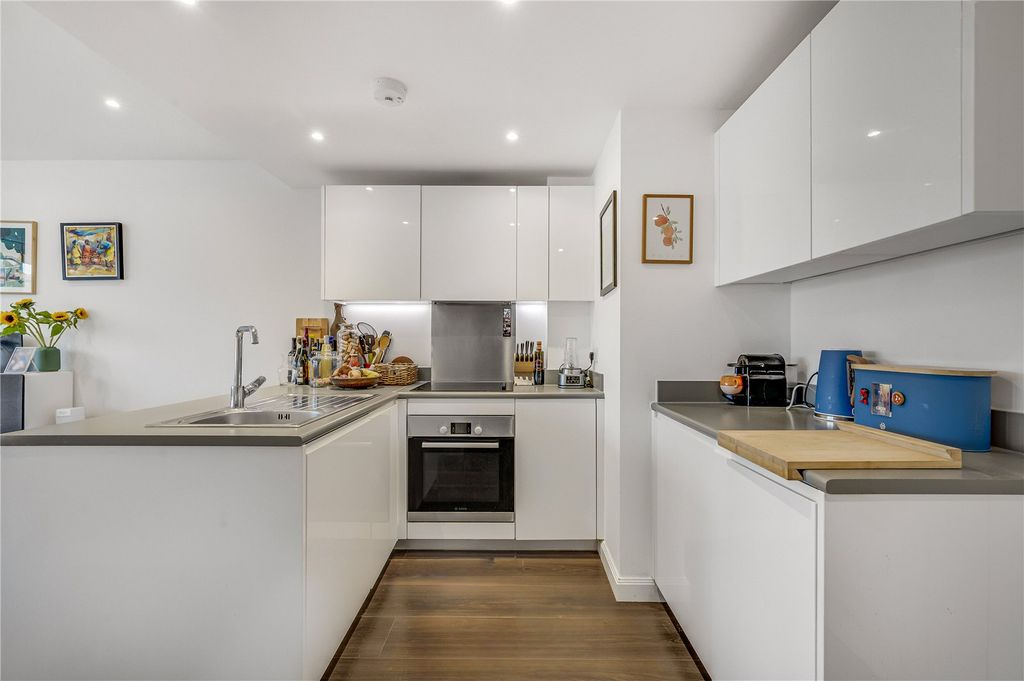 Квартира в Лондоне, Великобритания, 38 м² - фото 13