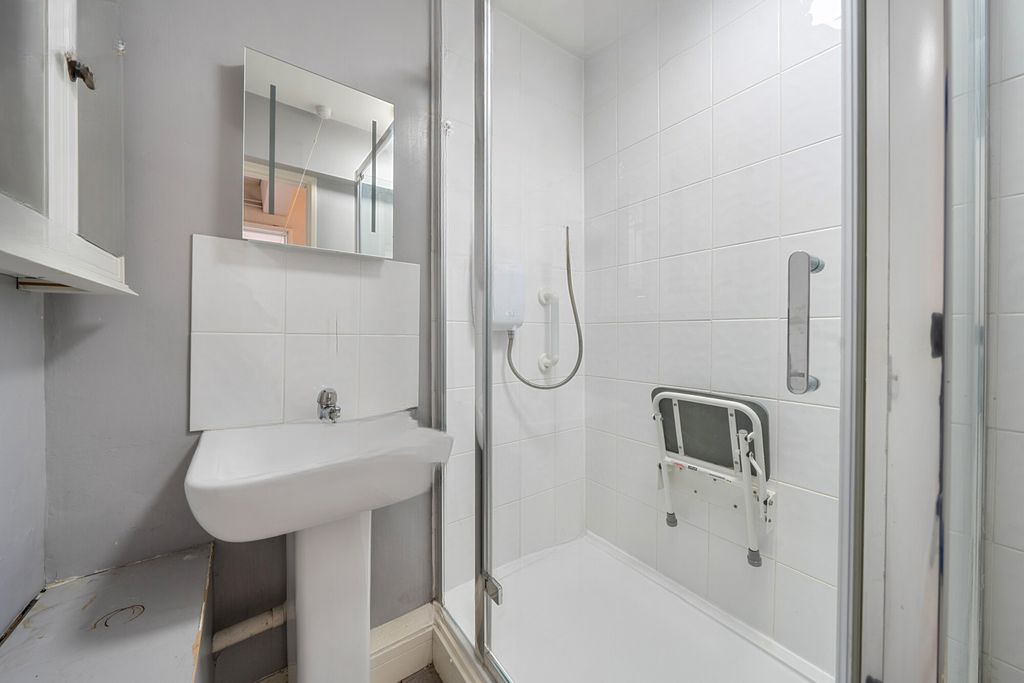 Квартира в Лондоне, Великобритания, 46 м² - фото 13