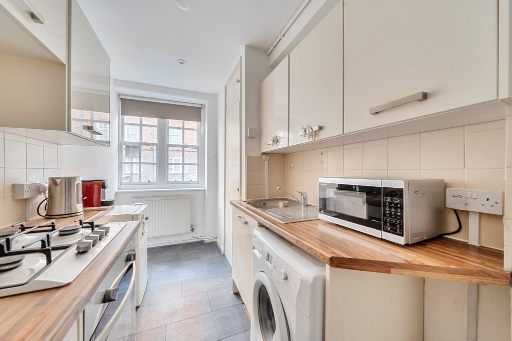 Квартира в Лондоне, Великобритания, 31 м² - фото 13