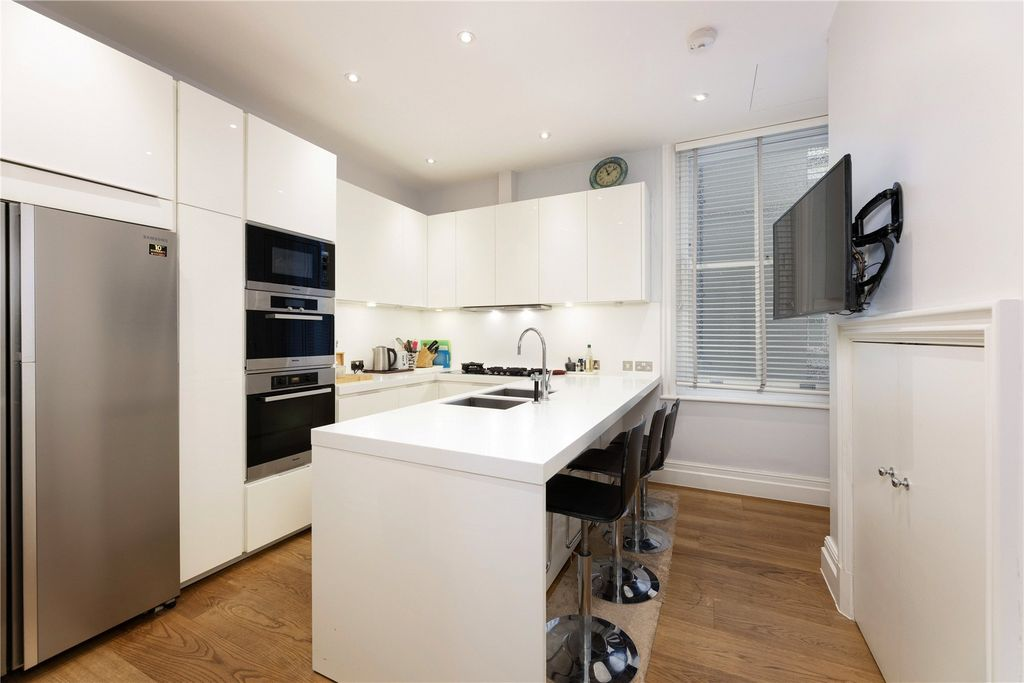 Квартира в Лондоне, Великобритания, 198 м² - фото 14