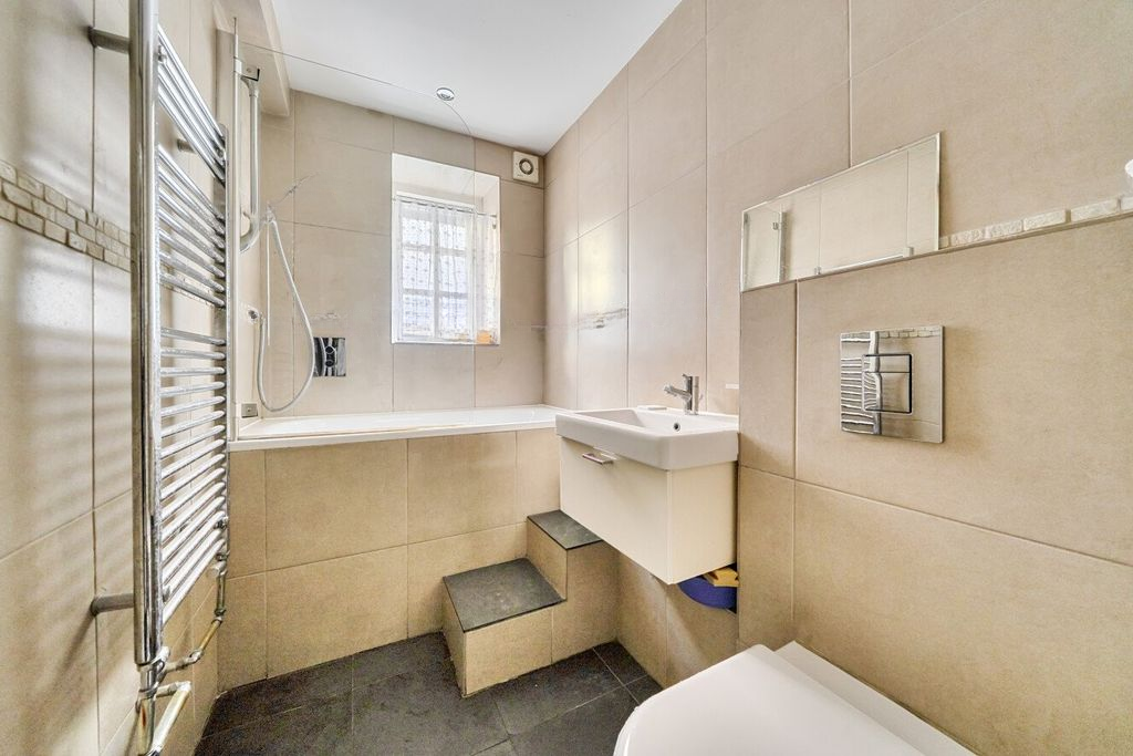 Квартира в Лондоне, Великобритания, 31 м² - фото 14