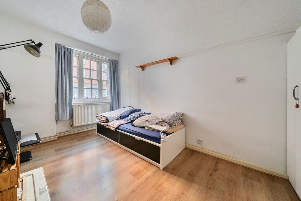 Квартира в Лондоне, Великобритания, 31 м² - фото 15