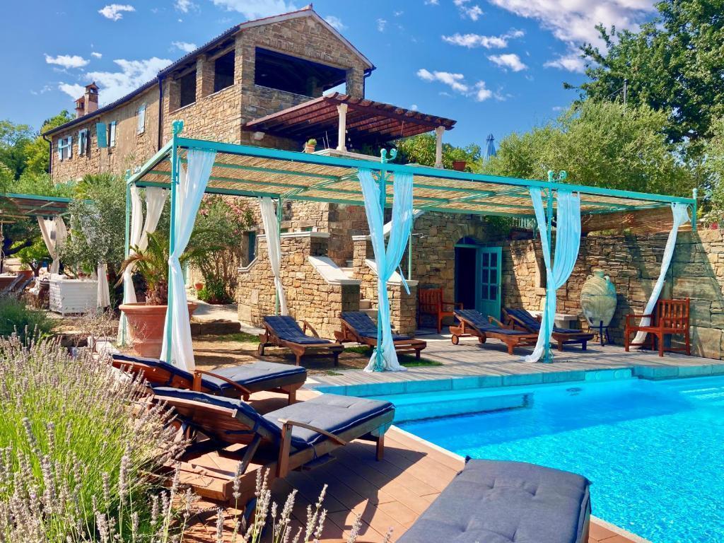 Вилла в Мотовуне, Хорватия, 450 м² - фото 9