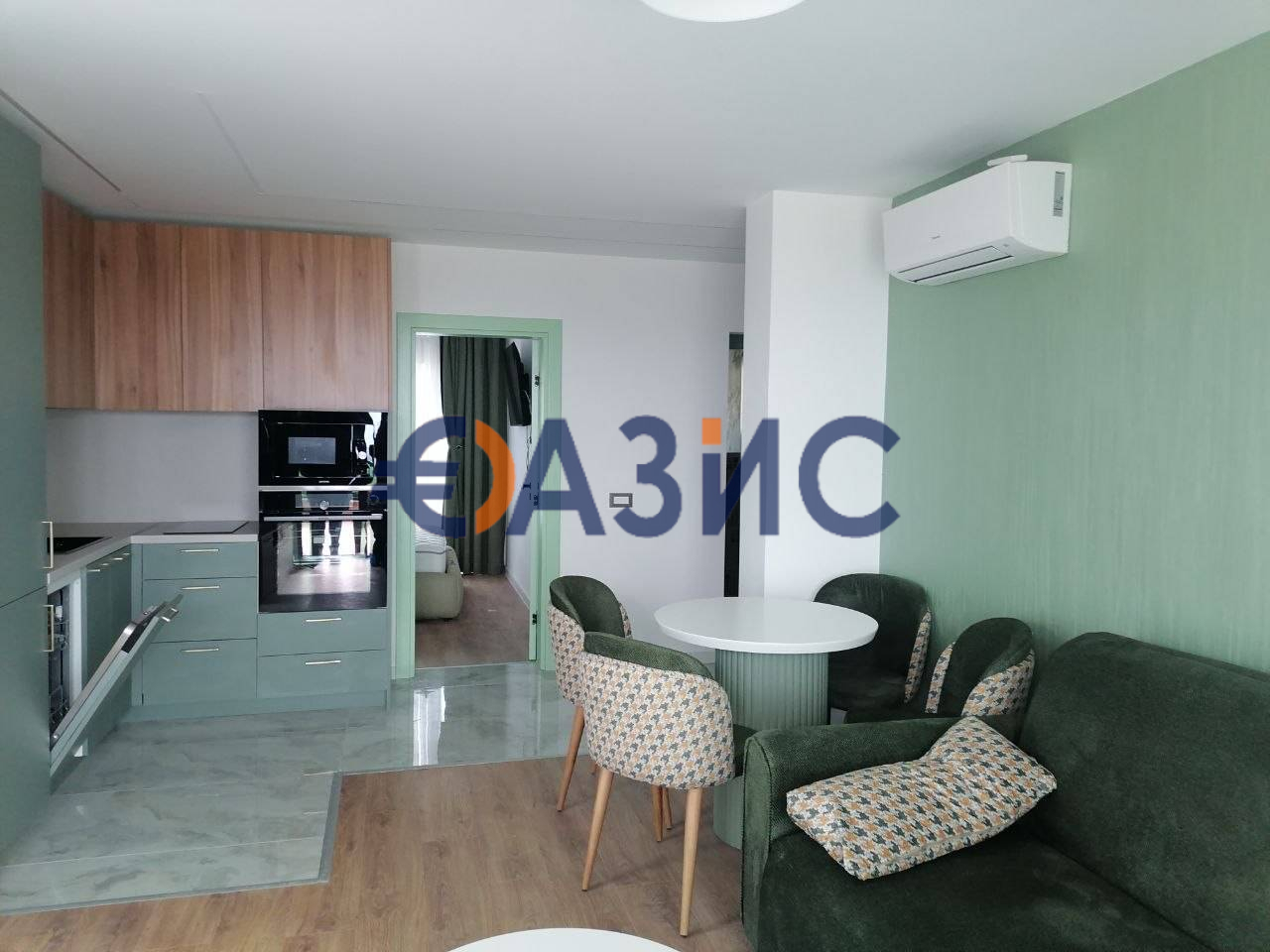 Апартаменты на Солнечном берегу, Болгария, 80.7 м² - фото 1