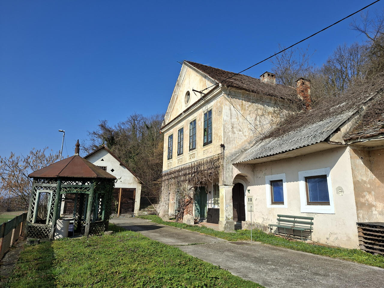 Ферма в Кршко, Словения, 10 805 м² - фото 1