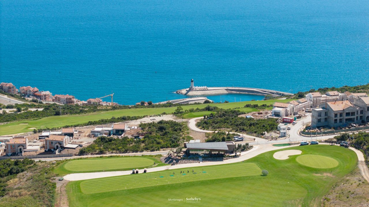 Дом в Тивате, Черногория, 339 м² - фото 13