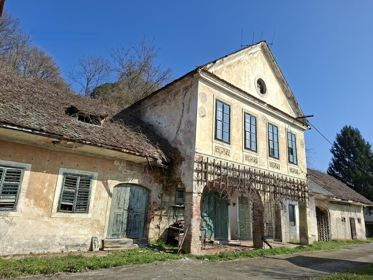 Ферма в Кршко, Словения, 10 805 м² - фото 3